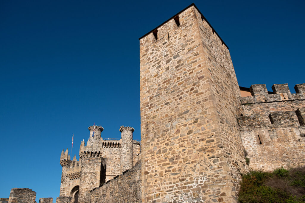 Castillo de Ponferrada en Ruta Vino Bierzo.